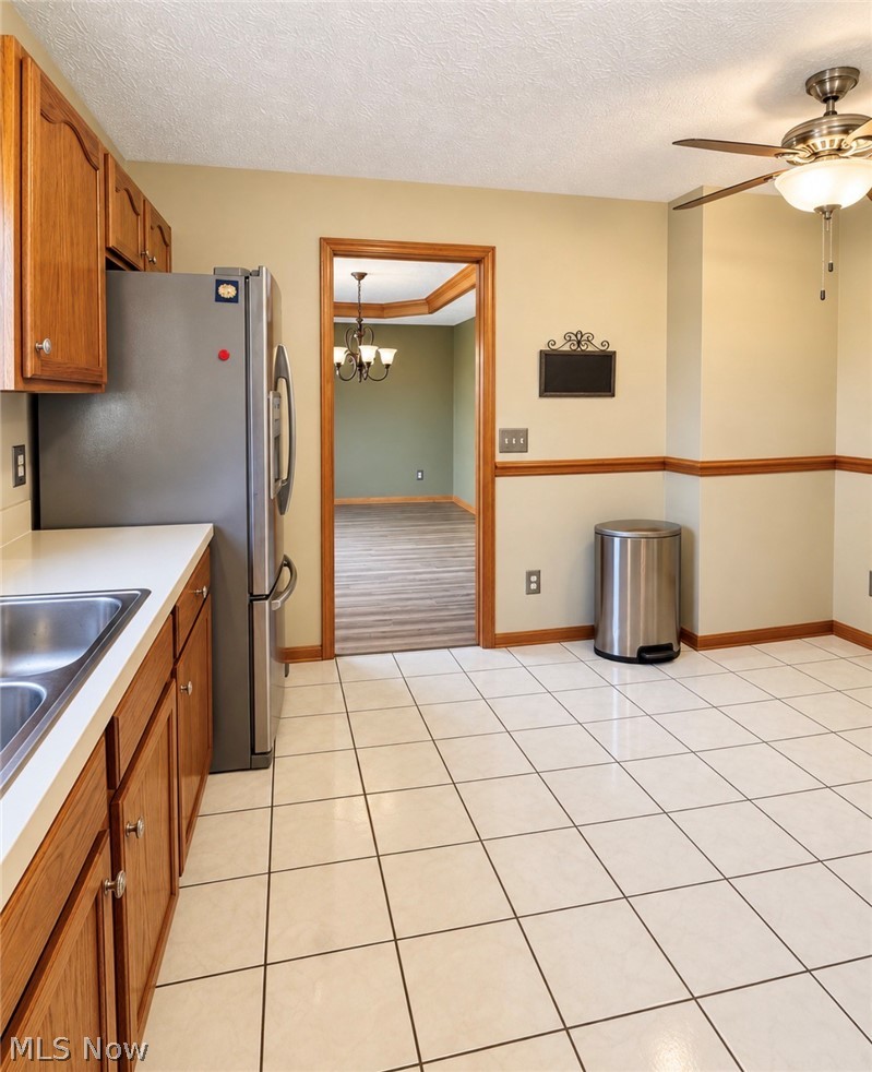 204 Finch Drive Elyria OH 44035
