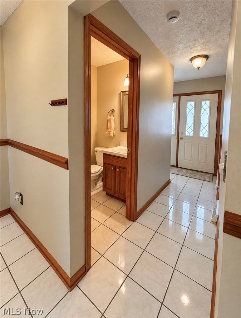 204 Finch Drive Elyria OH 44035