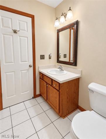 204 Finch Drive Elyria OH 44035