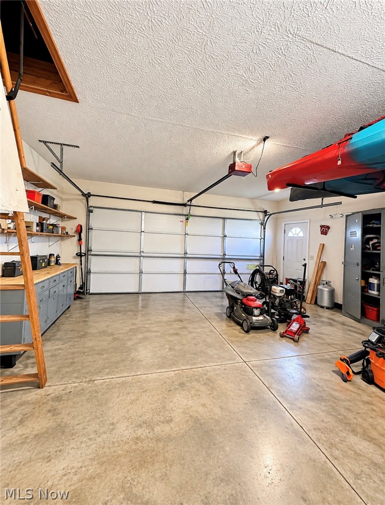 204 Finch Drive Elyria OH 44035