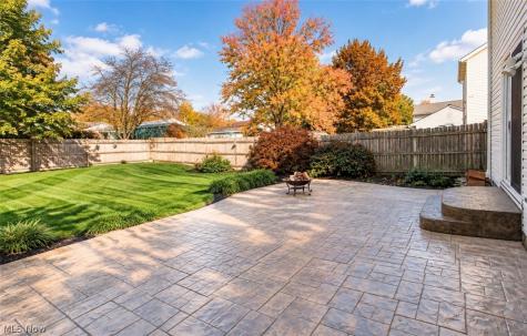 204 Finch Drive Elyria OH 44035