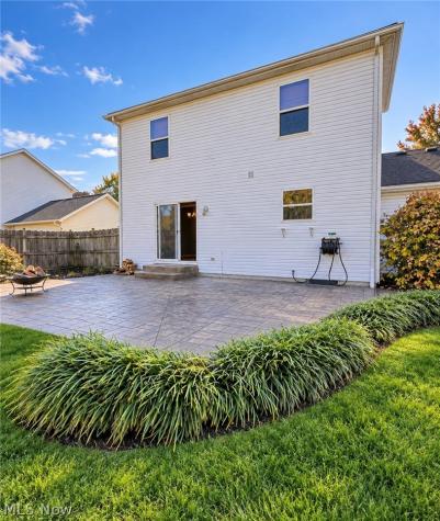 204 Finch Drive Elyria OH 44035