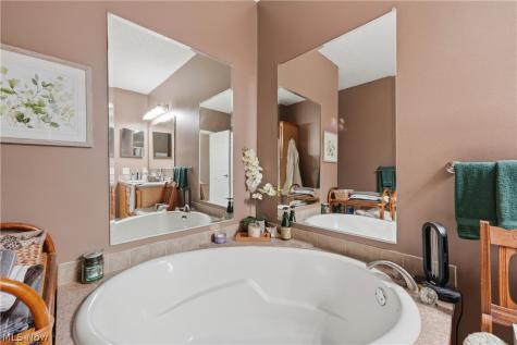 4433 Trail Head Circle NW Massillon OH 44647