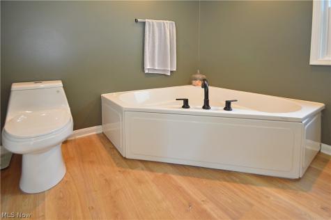 6231 Meadowbrook Drive Mentor OH 44060