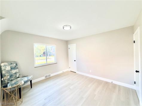 4289 Ardmore Road South Euclid OH 44121
