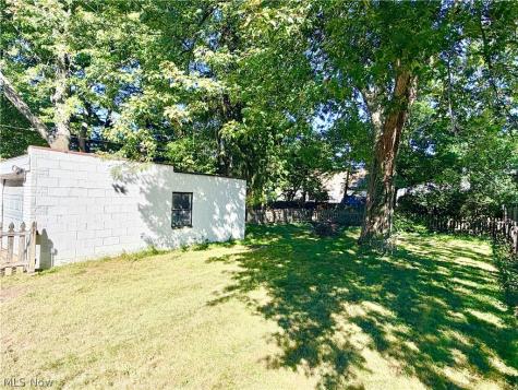 4289 Ardmore Road South Euclid OH 44121