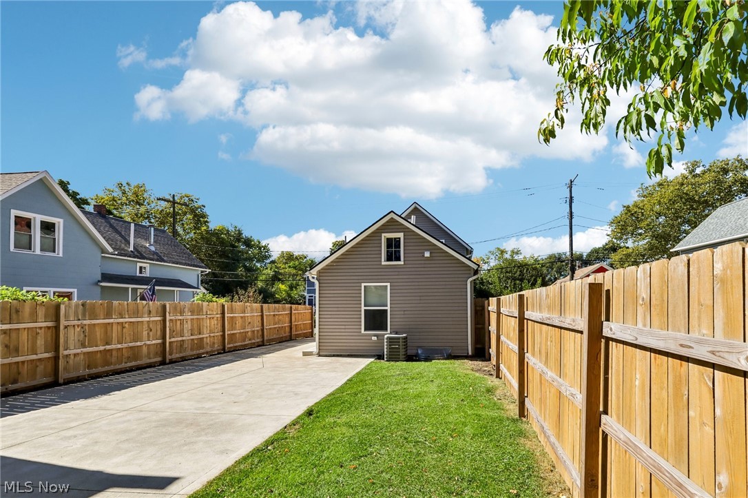 2101 W 41st Street Cleveland OH 44113