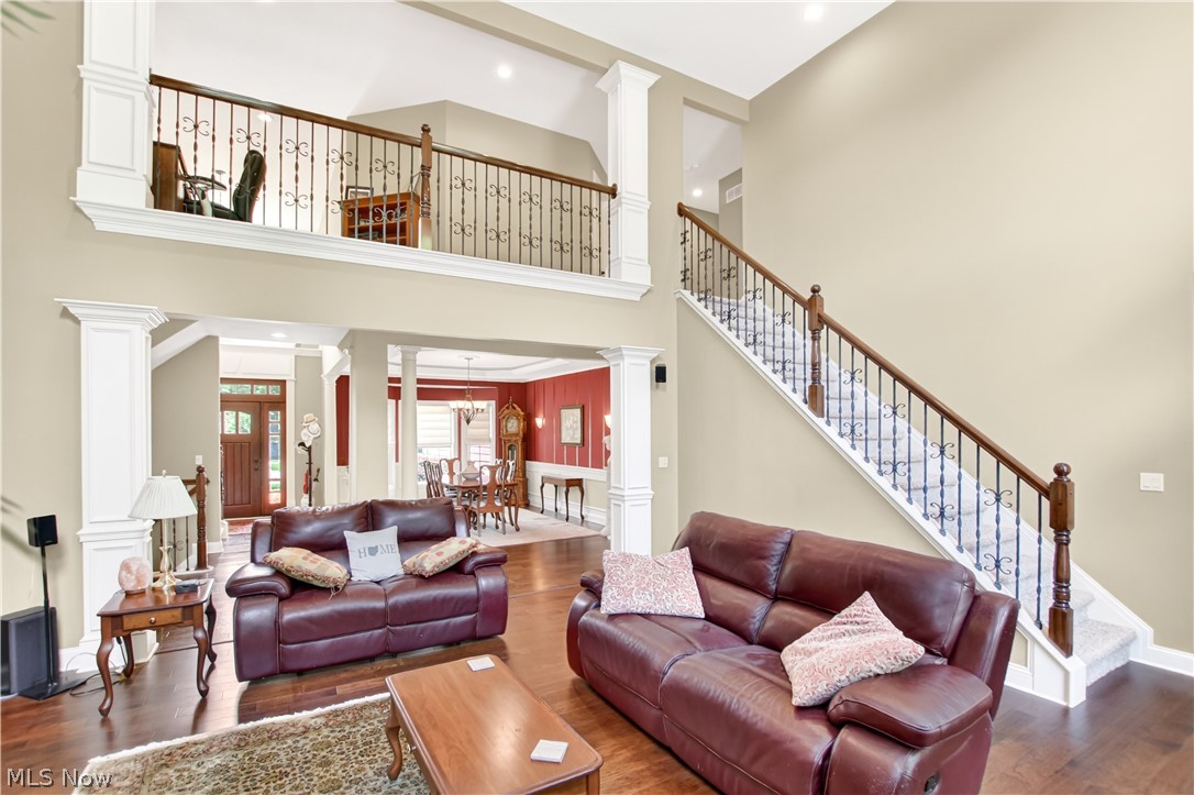 2307 Angela Vista Drive Hinckley OH 44233