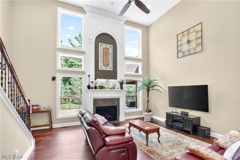 2307 Angela Vista Drive Hinckley OH 44233