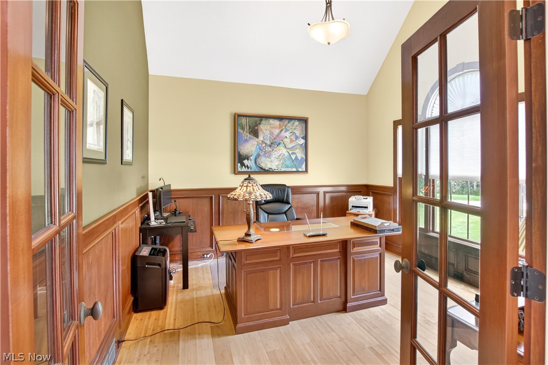2307 Angela Vista Drive Hinckley OH 44233