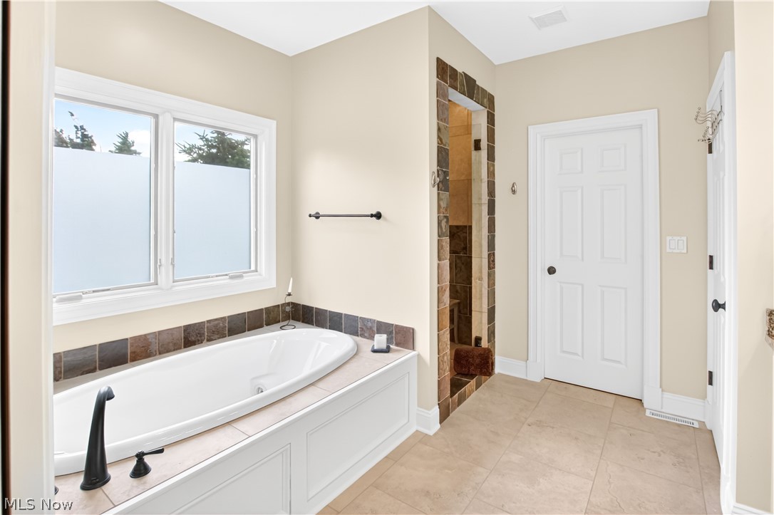 2307 Angela Vista Drive Hinckley OH 44233