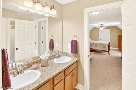 2307 Angela Vista Drive Hinckley OH 44233