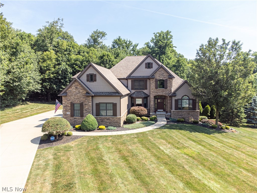 2307 Angela Vista Drive Hinckley OH 44233