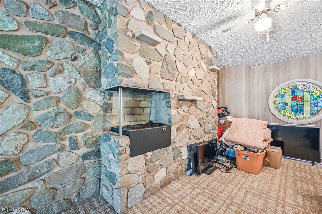 2717 Niles Vienna Road Niles OH 44446