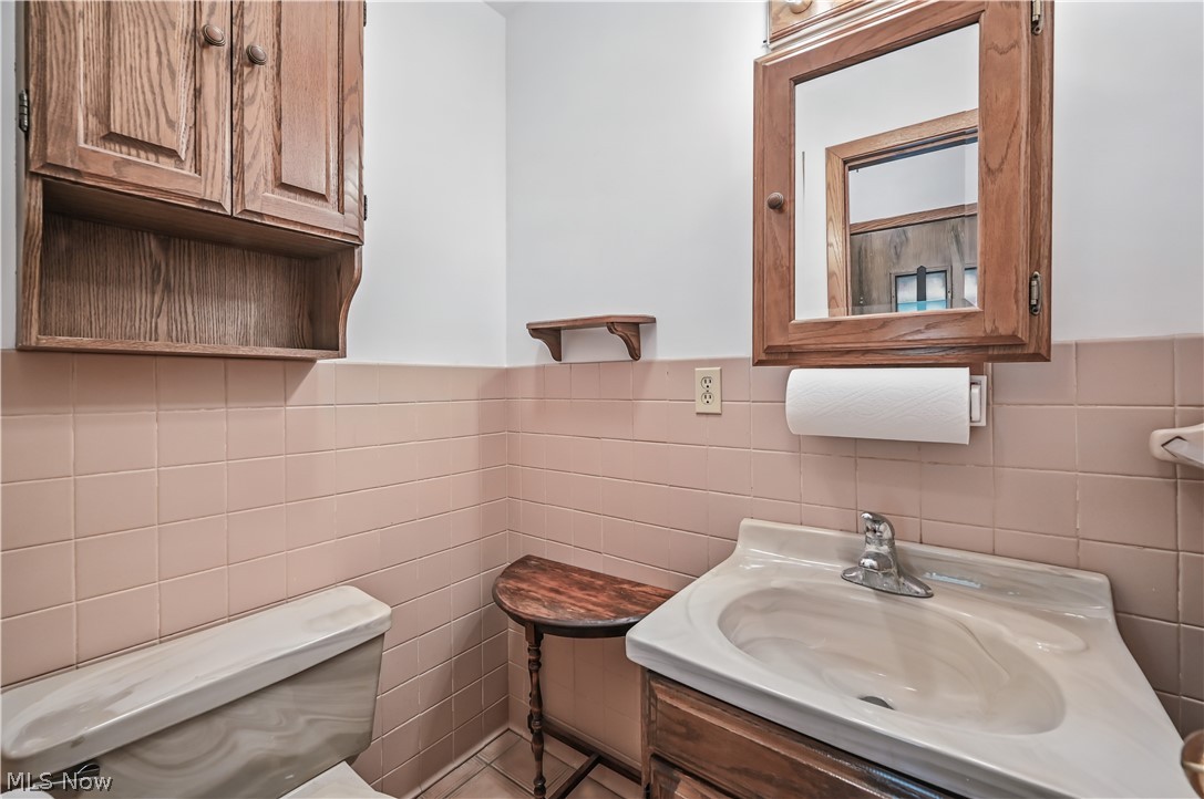 2717 Niles Vienna Road Niles OH 44446
