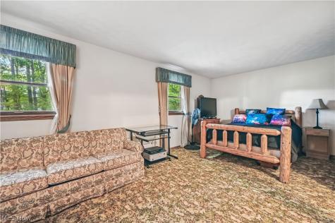 2717 Niles Vienna Road Niles OH 44446