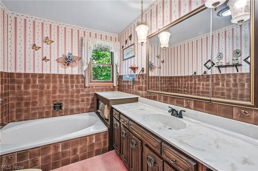 2717 Niles Vienna Road Niles OH 44446
