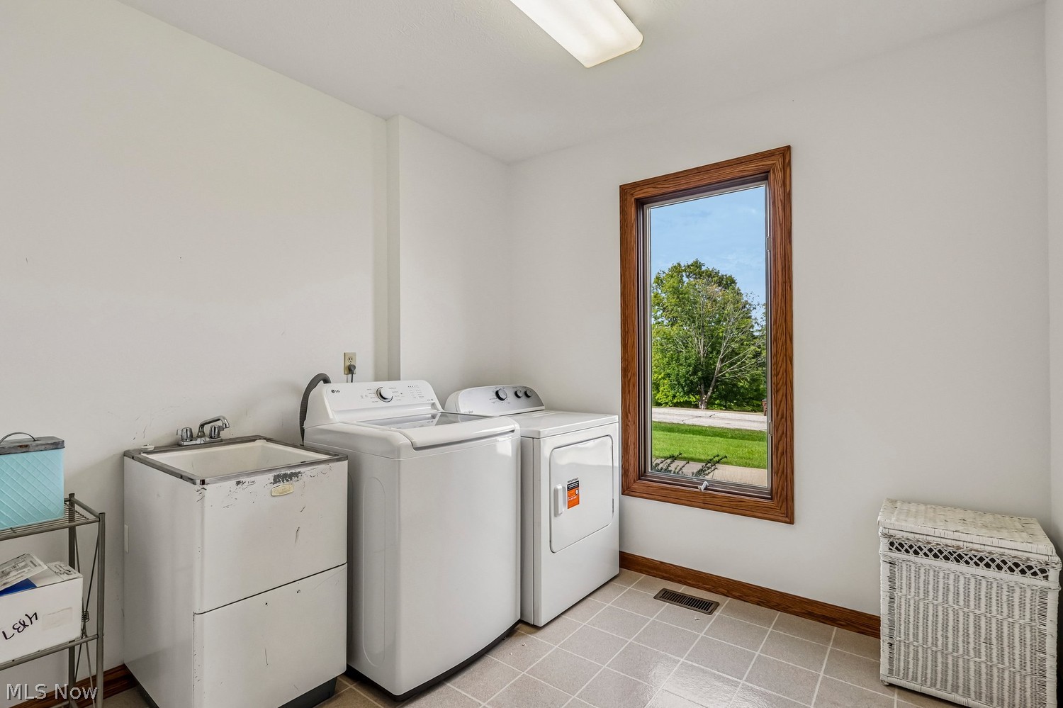 4700 Barnsleigh Drive Akron OH 44333
