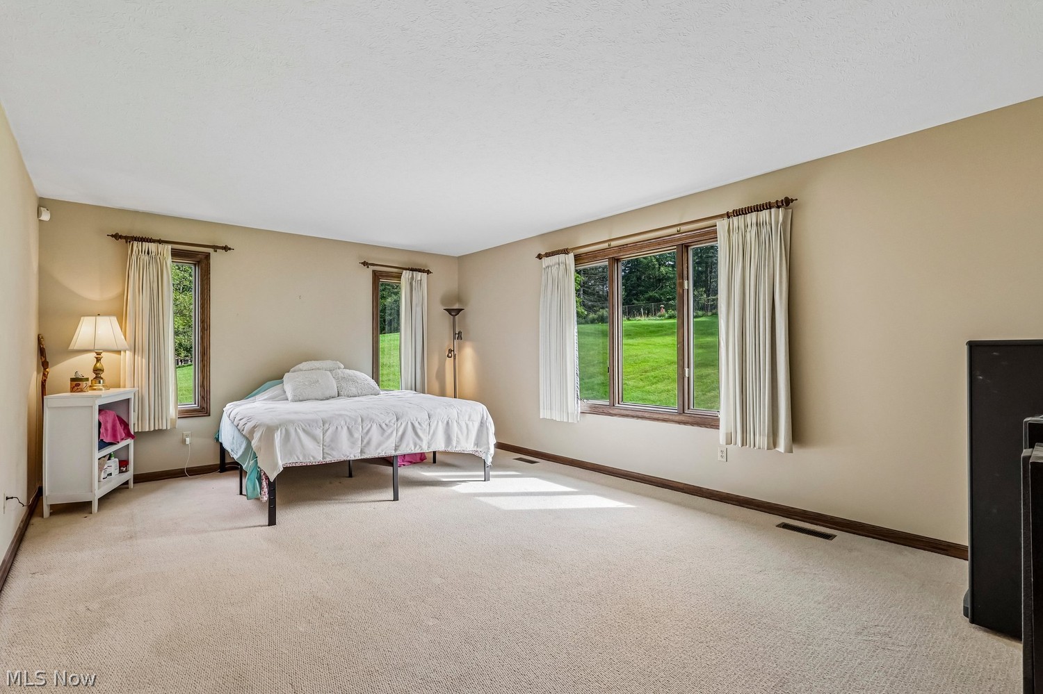 4700 Barnsleigh Drive Akron OH 44333