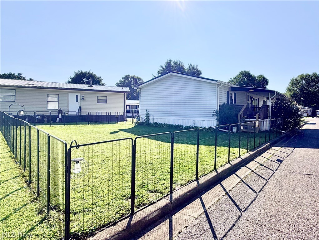 500 Compass Circle SE New Philadelphia OH 44663