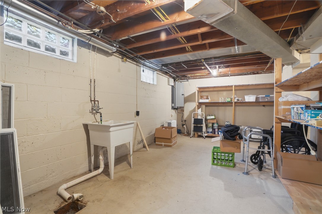 359 Walnut Street Leetonia OH 44431