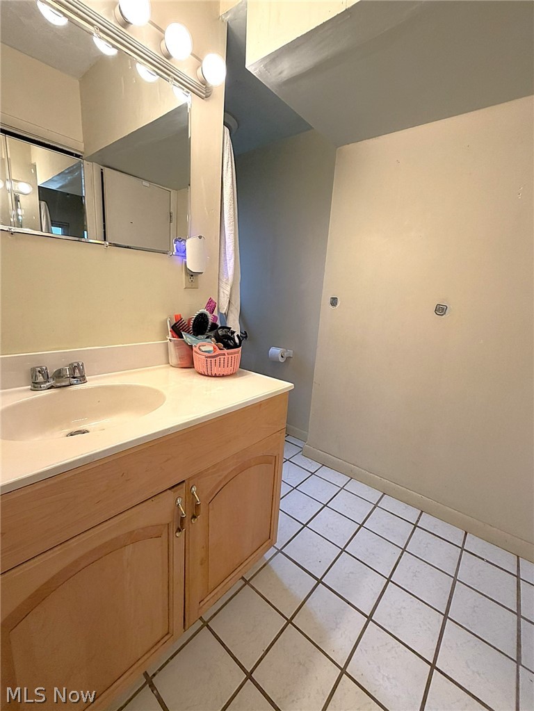 20661 Belvidere Avenue Fairview Park OH 44126