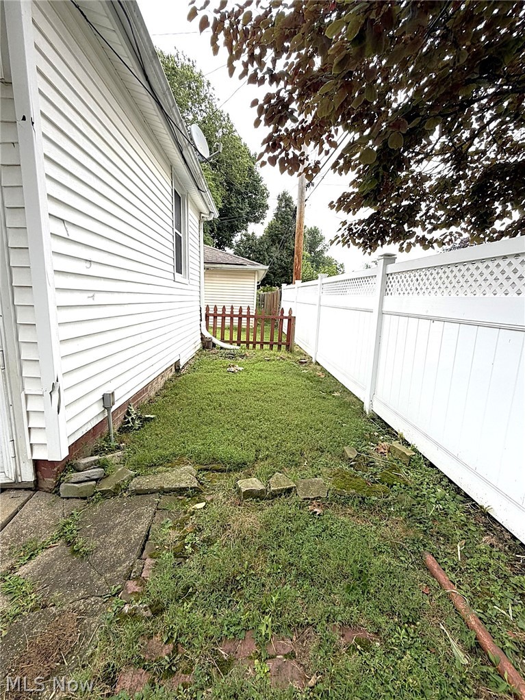 20661 Belvidere Avenue Fairview Park OH 44126
