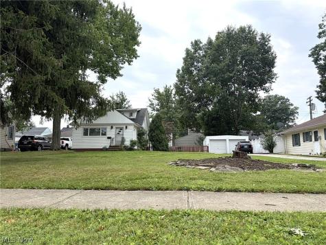20661 Belvidere Avenue Fairview Park OH 44126