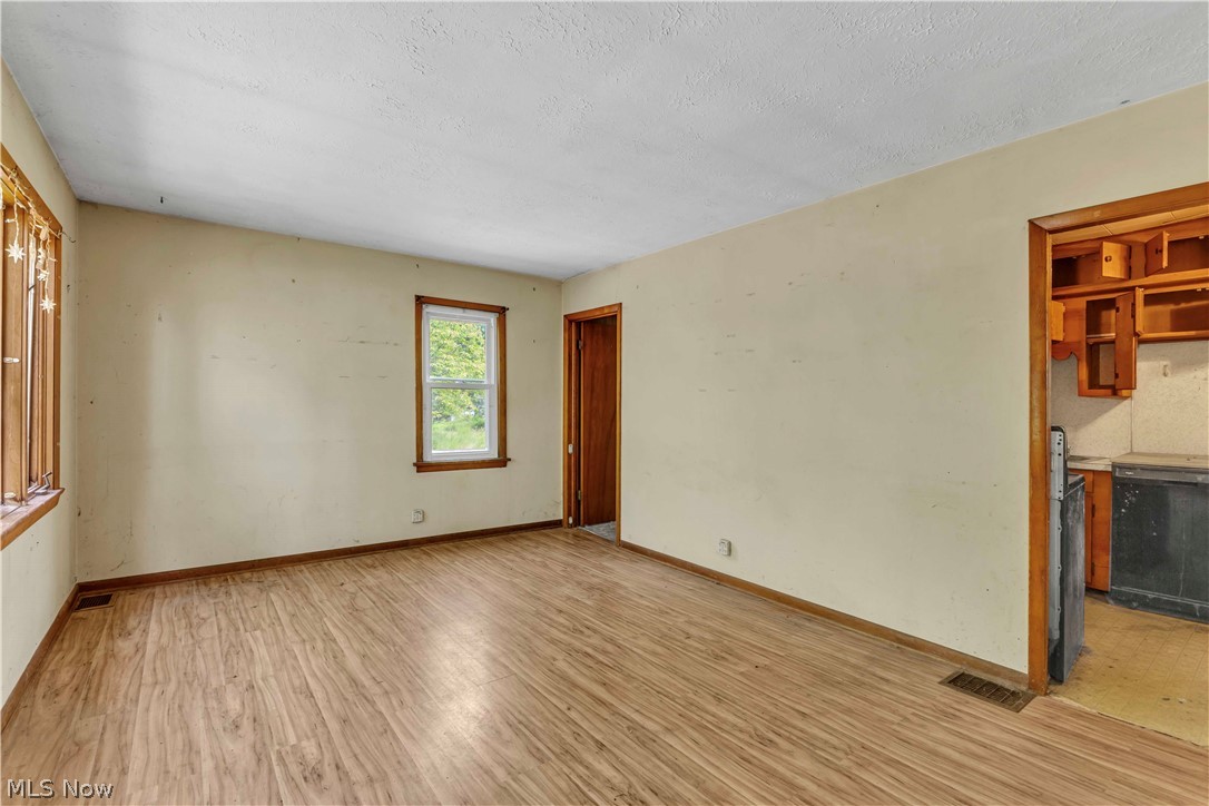 36913 Chestnut Ridge Road Lorain OH 44035
