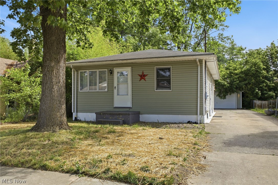 1585 Norledge Road Akron OH 44305