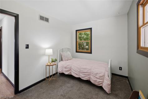 1585 Norledge Road Akron OH 44305