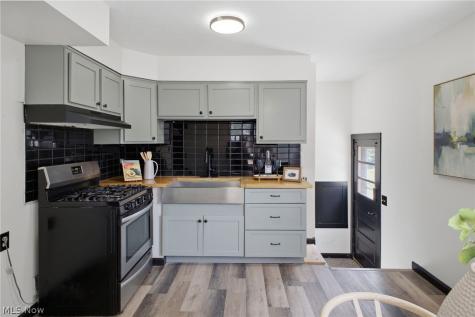 1585 Norledge Road Akron OH 44305