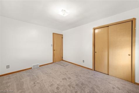 6009 Biddulph Road Brooklyn OH 44144