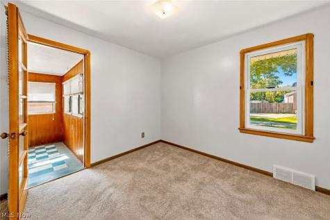 6009 Biddulph Road Brooklyn OH 44144