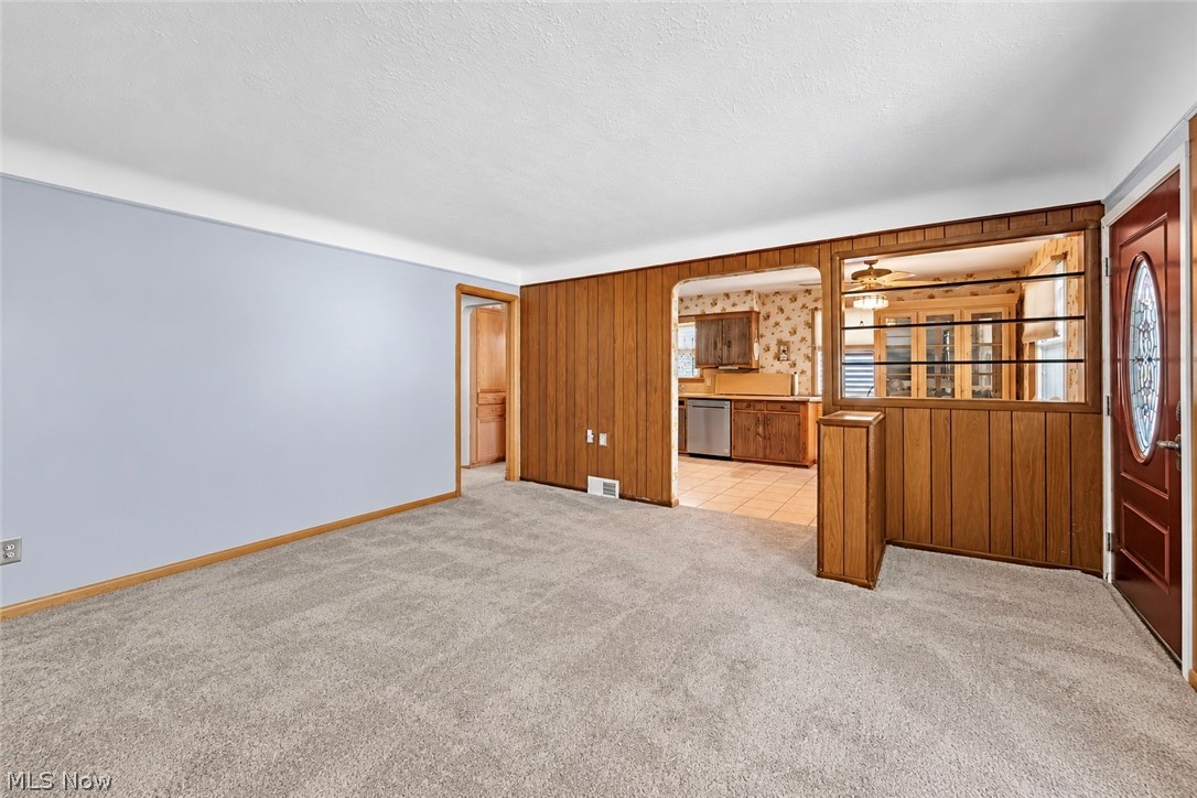 6009 Biddulph Road Brooklyn OH 44144