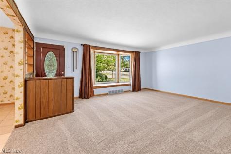 6009 Biddulph Road Brooklyn OH 44144
