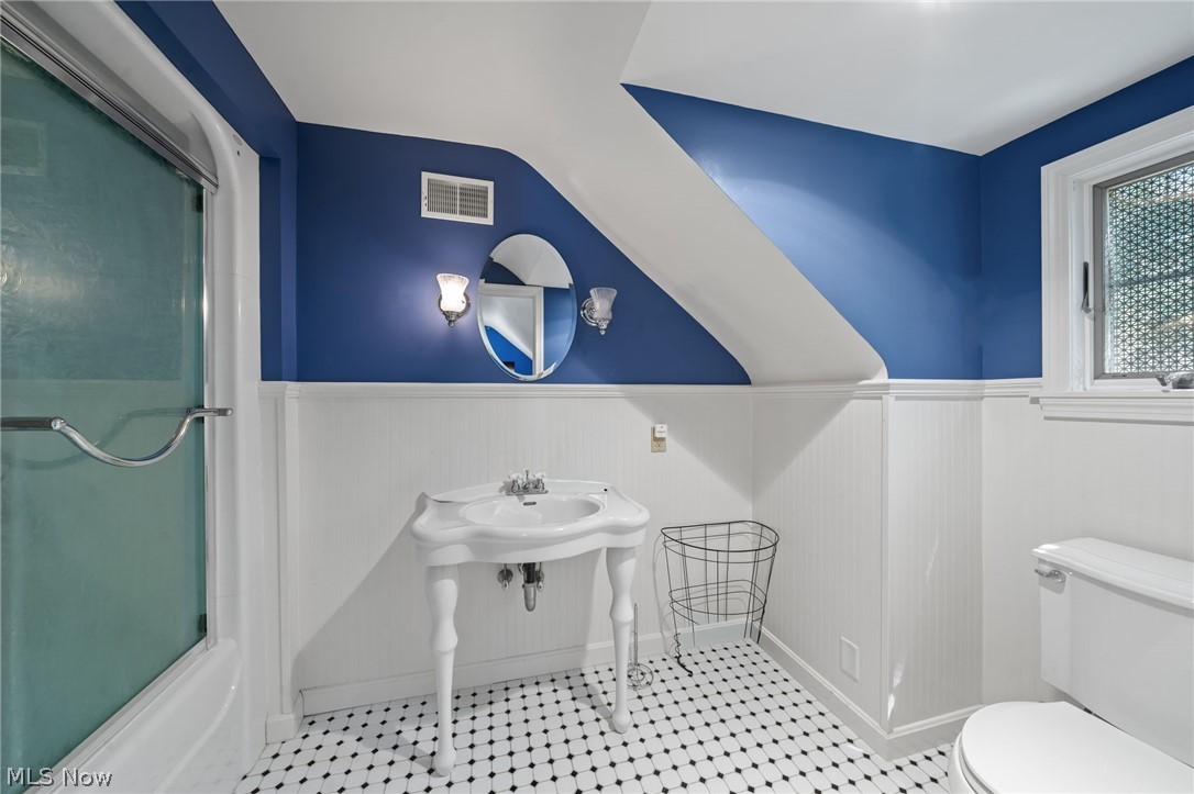 2917 Westmoreland Avenue NW Canton OH 44718