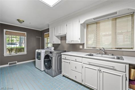 2917 Westmoreland Avenue NW Canton OH 44718