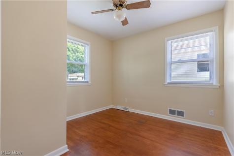 1925 Quayle Drive Akron OH 44312