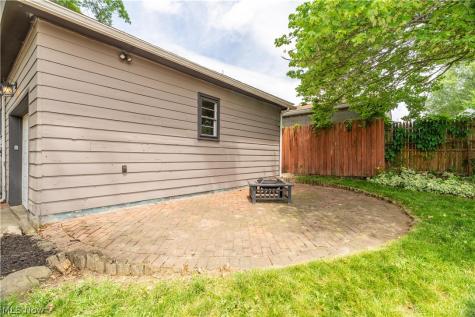 1925 Quayle Drive Akron OH 44312