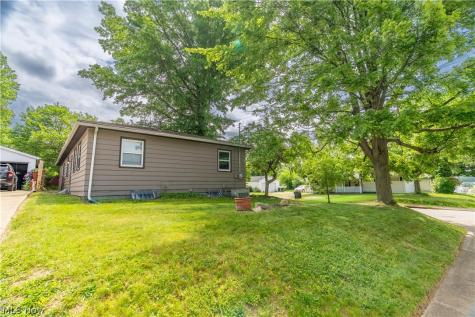 1925 Quayle Drive Akron OH 44312