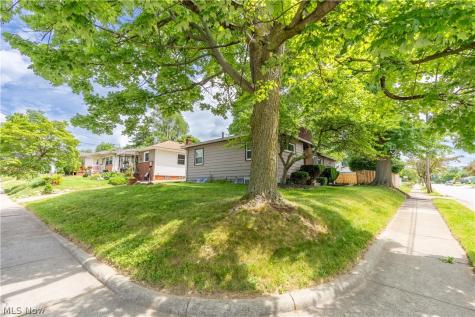 1925 Quayle Drive Akron OH 44312