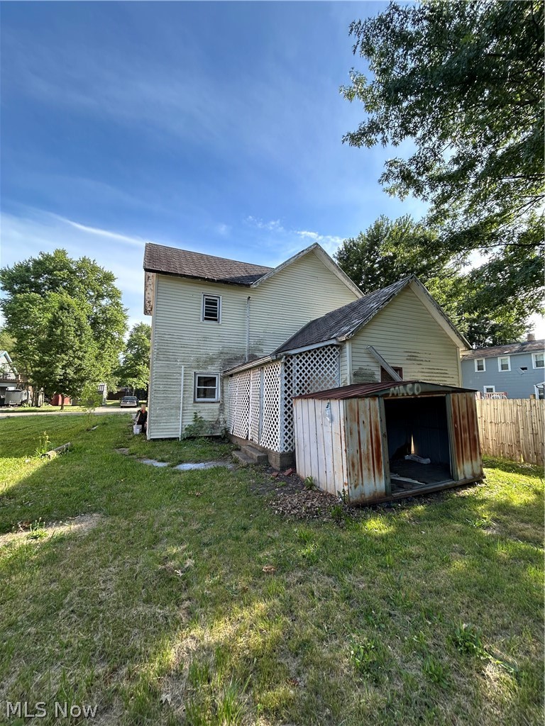341 Saint Clair Avenue SW New Philadelphia OH 44663