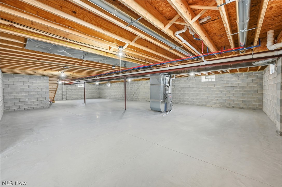 2310 Wilshire Drive Cortland OH 44410