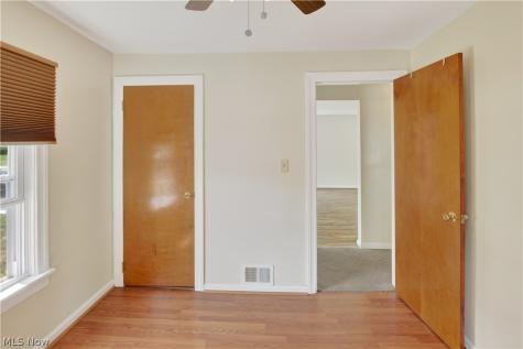 1213 Meadowbrook Boulevard Stow OH 44224