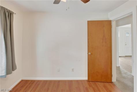 1213 Meadowbrook Boulevard Stow OH 44224
