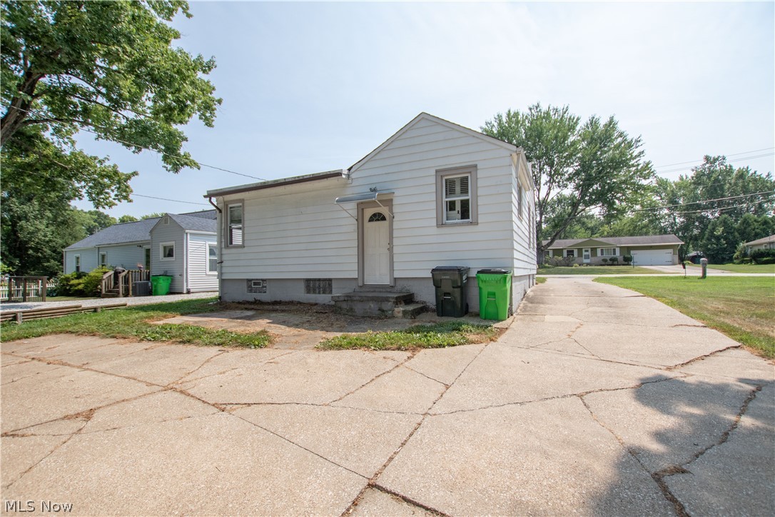 1213 Meadowbrook Boulevard Stow OH 44224