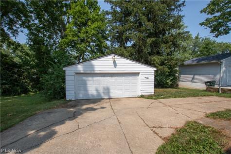 1213 Meadowbrook Boulevard Stow OH 44224