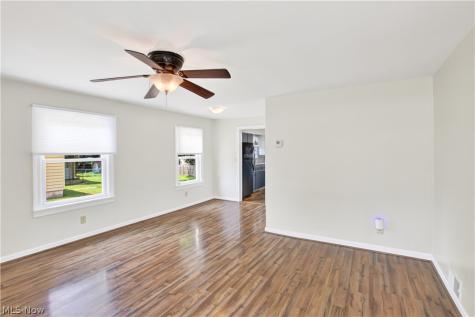 1213 Meadowbrook Boulevard Stow OH 44224