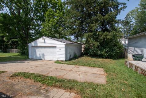 1213 Meadowbrook Boulevard Stow OH 44224
